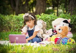 Girl Stuffed Toys Toys Play - luchohenao / Pixabay