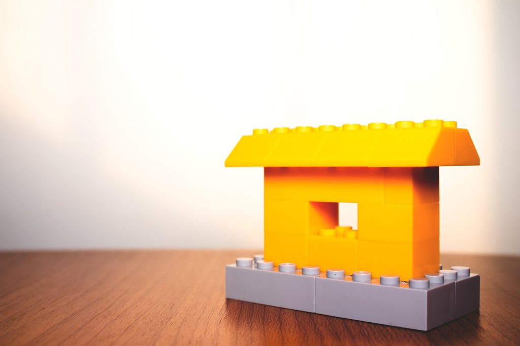 House Property Lego Blocks - Aldarami / Pixabay