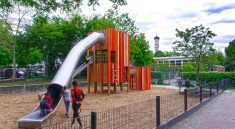 Playground Slide Tube Children  - stux / Pixabay